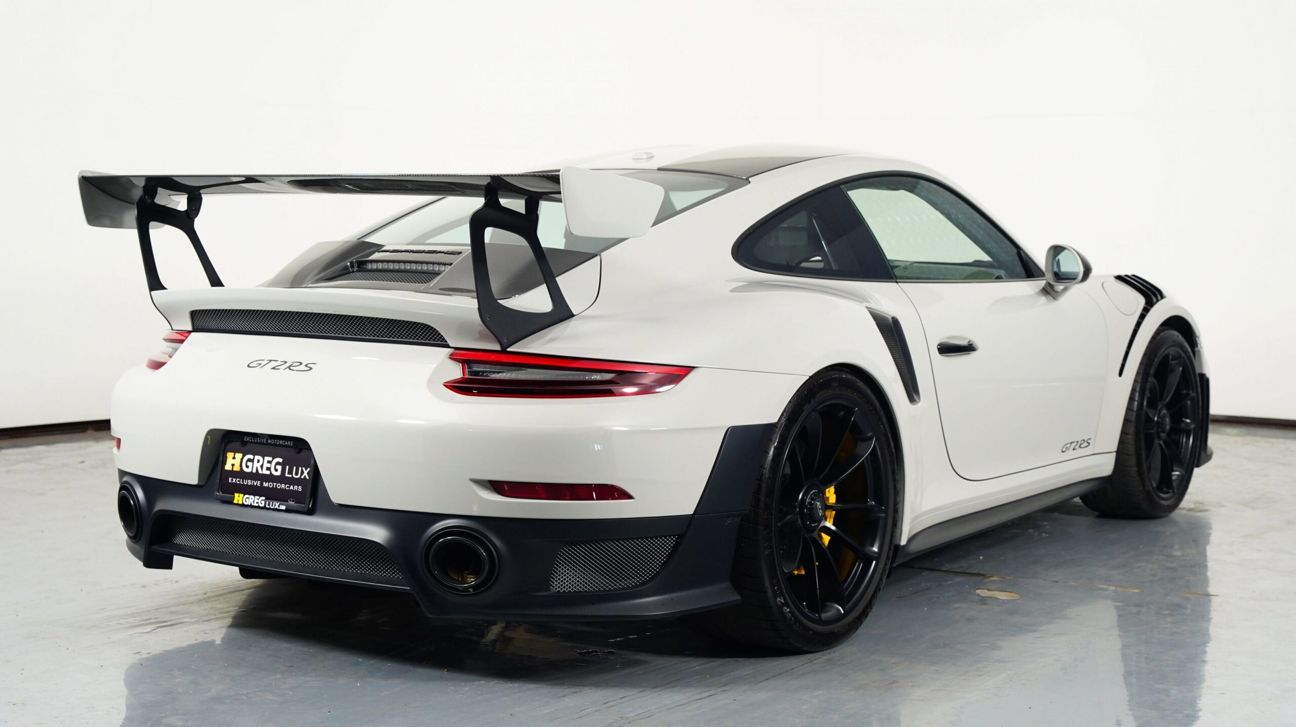 Porsche 911 GT2 RS