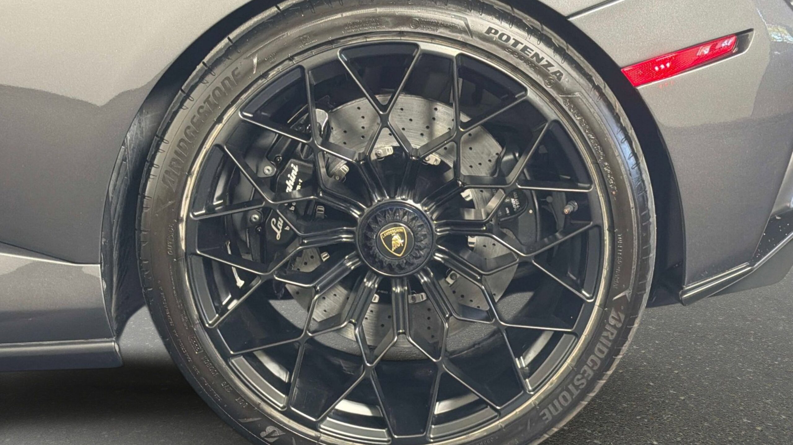 Lamborghini Huracan STO