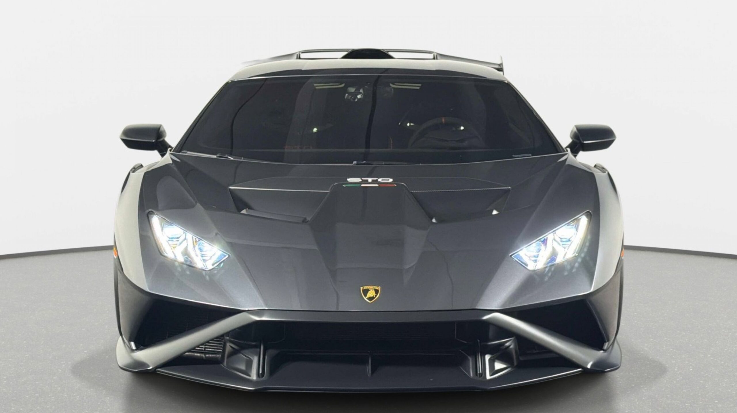 Lamborghini Huracan STO