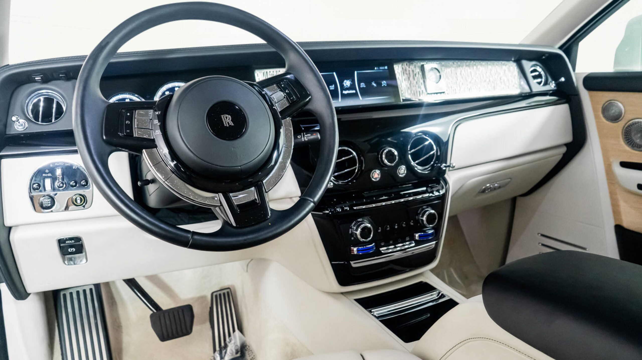 2019 Rolls Royce Phantom